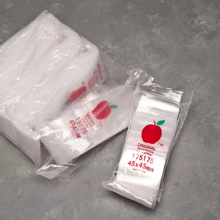 1000pcs 1.75″ x 1.75″ Plastic Baggies