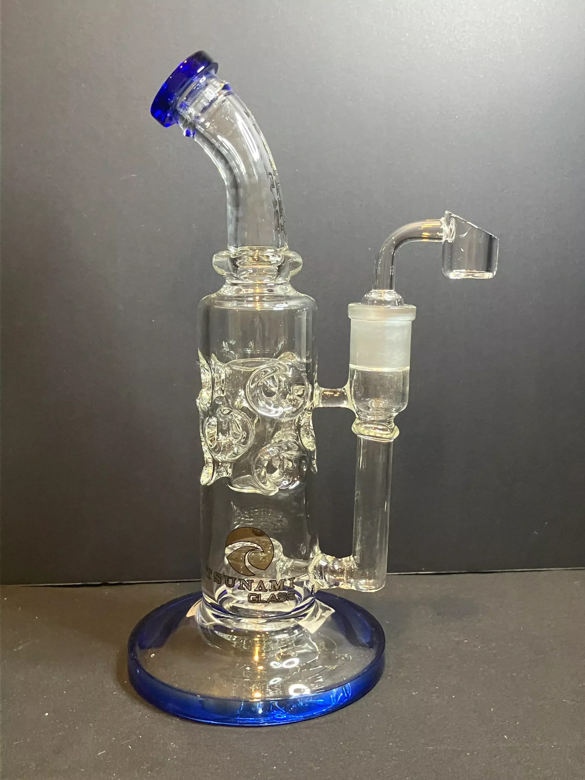 11” Tsunami Shower Head Swiss