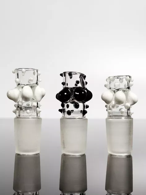 18mm Clear glass male bowl with white marbles
