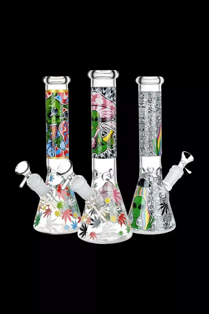 Aliens And Hemp Leaves Glow Beaker Bong