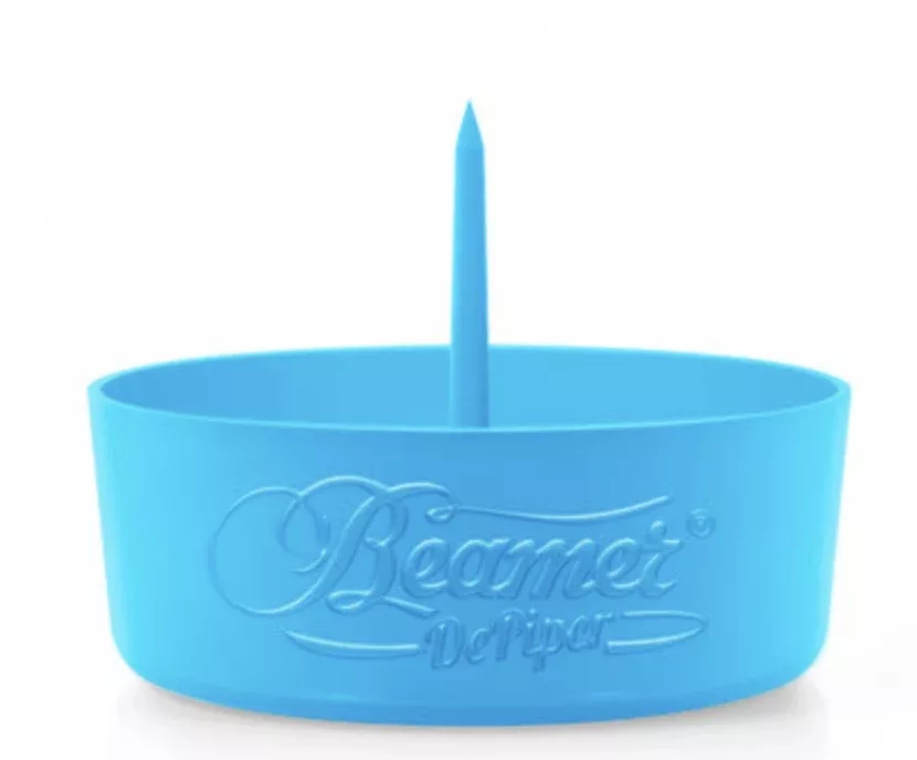 Beamer DePiper Plastic Ashtray with Cleaning Spike