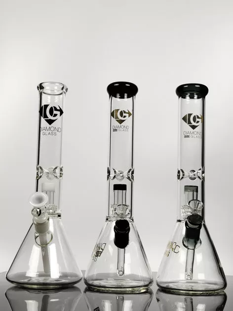 Diamond Glass 14" Dual chamber beaker with white cap shower-head and downstem