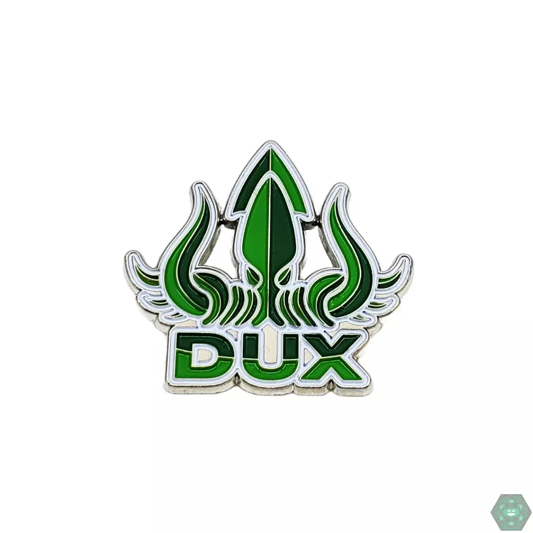 Dux Glass Hat Pin - Elegant Glass Art Enamel Pin