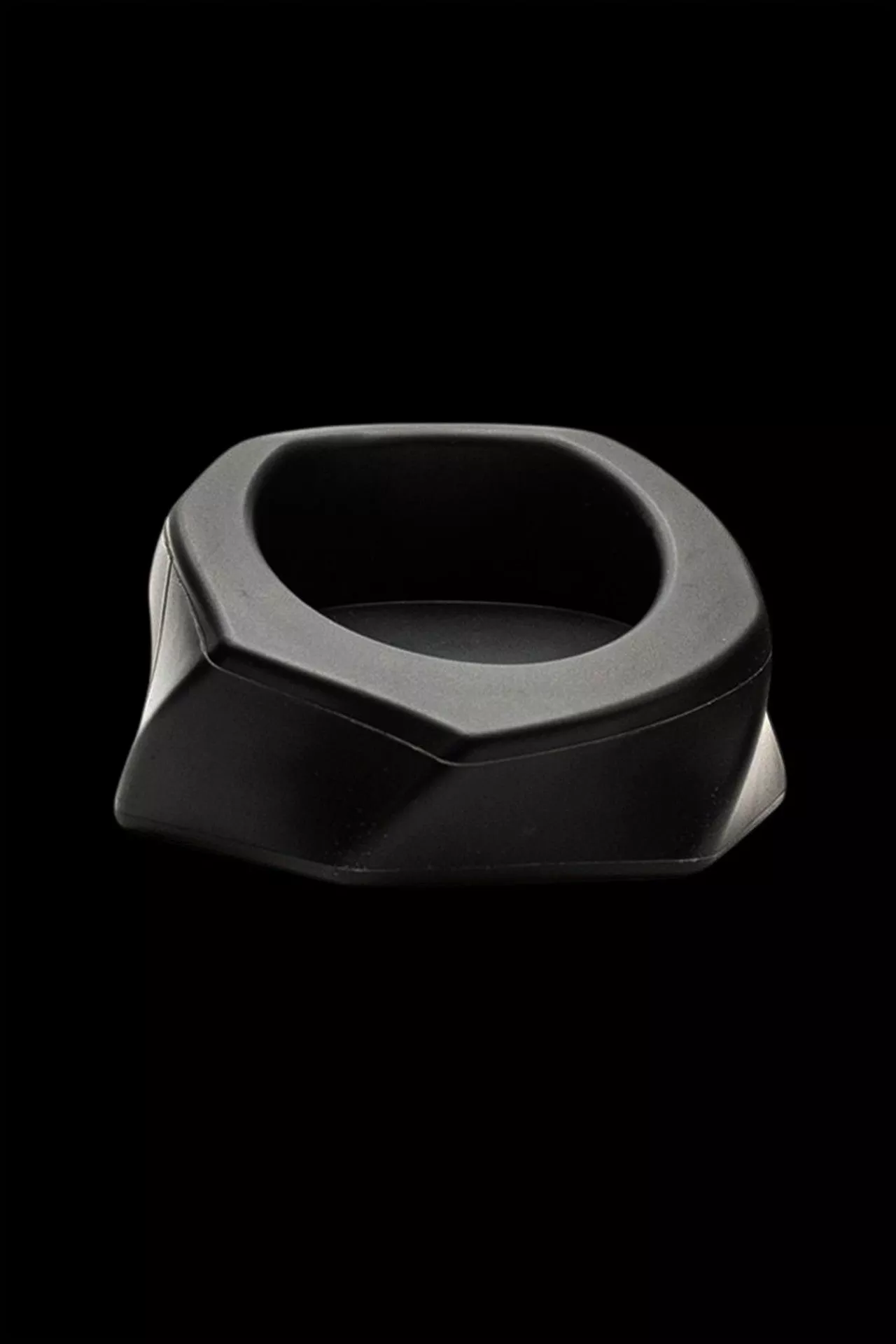 Focus V AERIS Wireless Charging Dock
