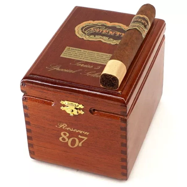 A Fuente Casa Fuente 807 Maduro 5.75x52