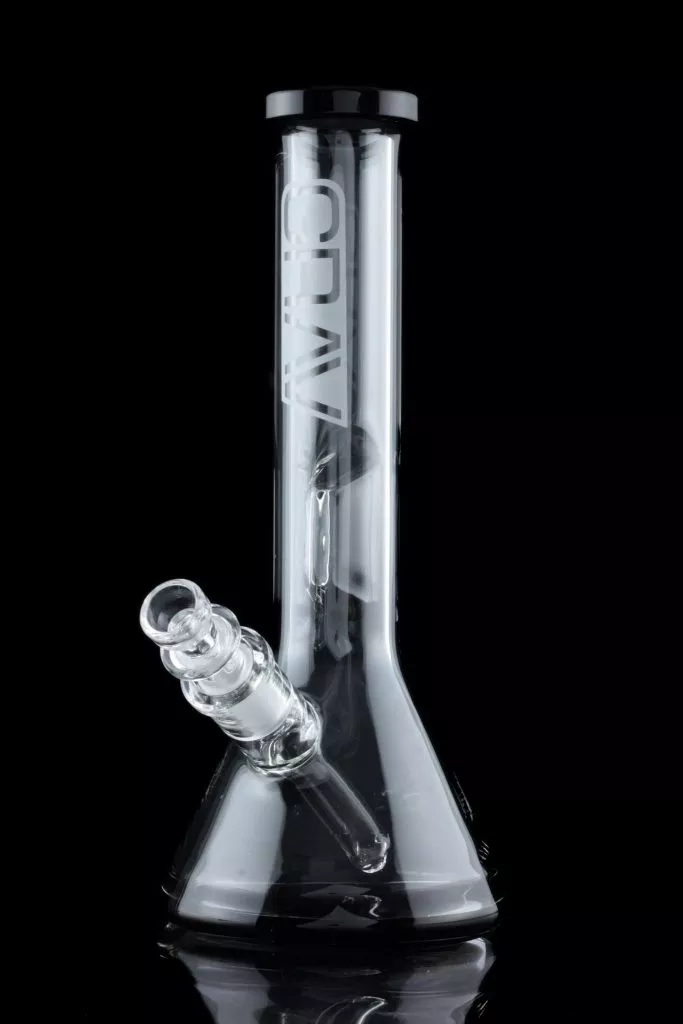 GRAV Small 8″ Classic Beaker with Black Accents