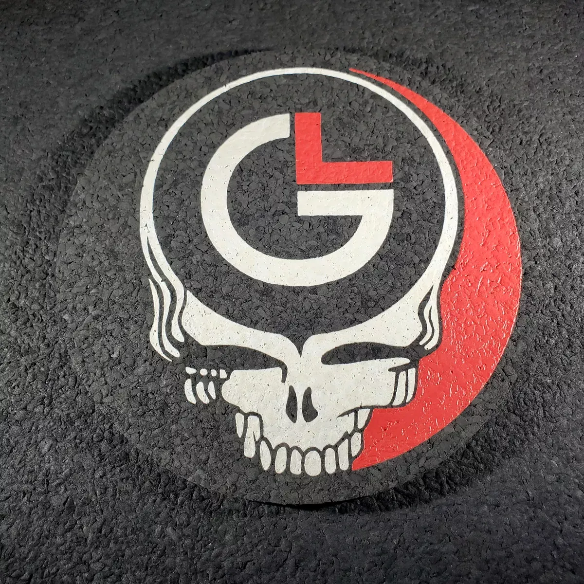 Gray Line- Grateful Dead Skull Moodmat