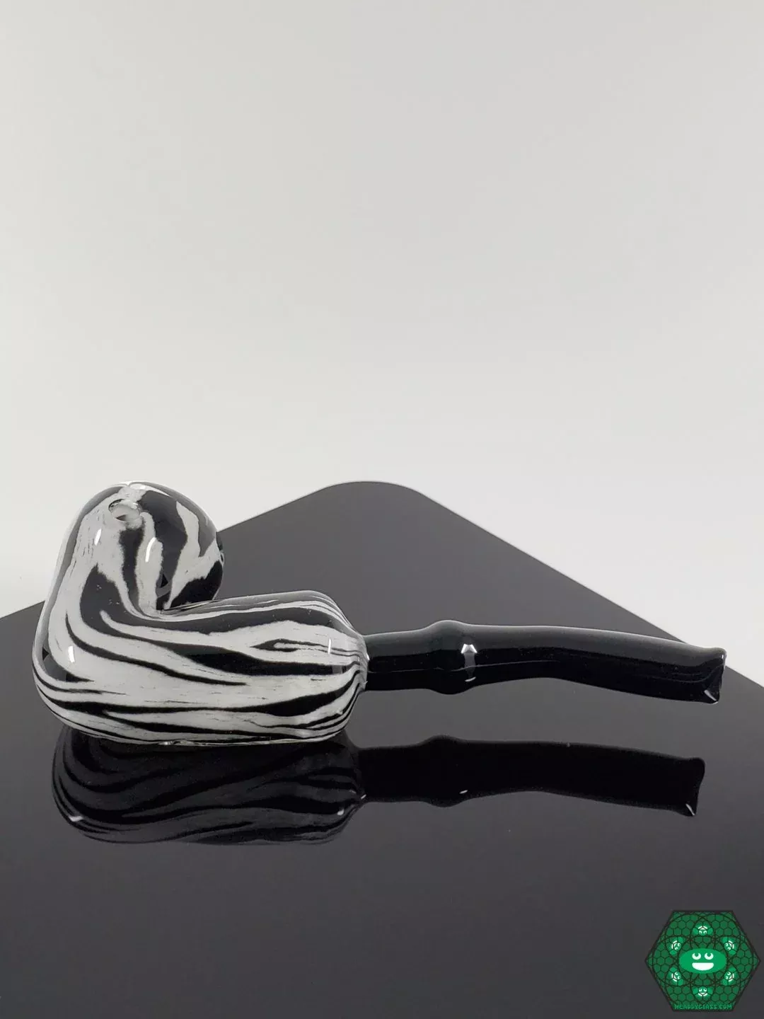 Hoffman Zoo Lock Sherlock Pipe – Animal Print Glass Pipe for Style and Function