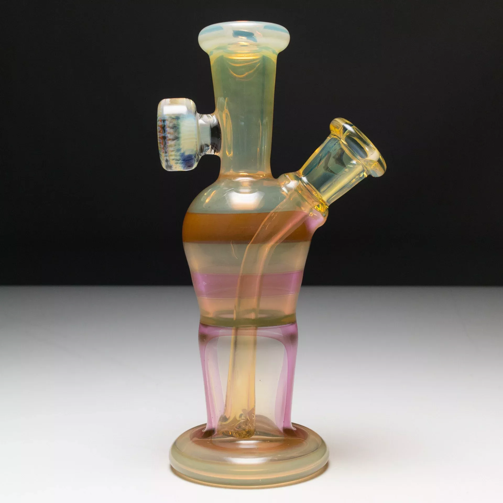 Maka B - Pastel Tube