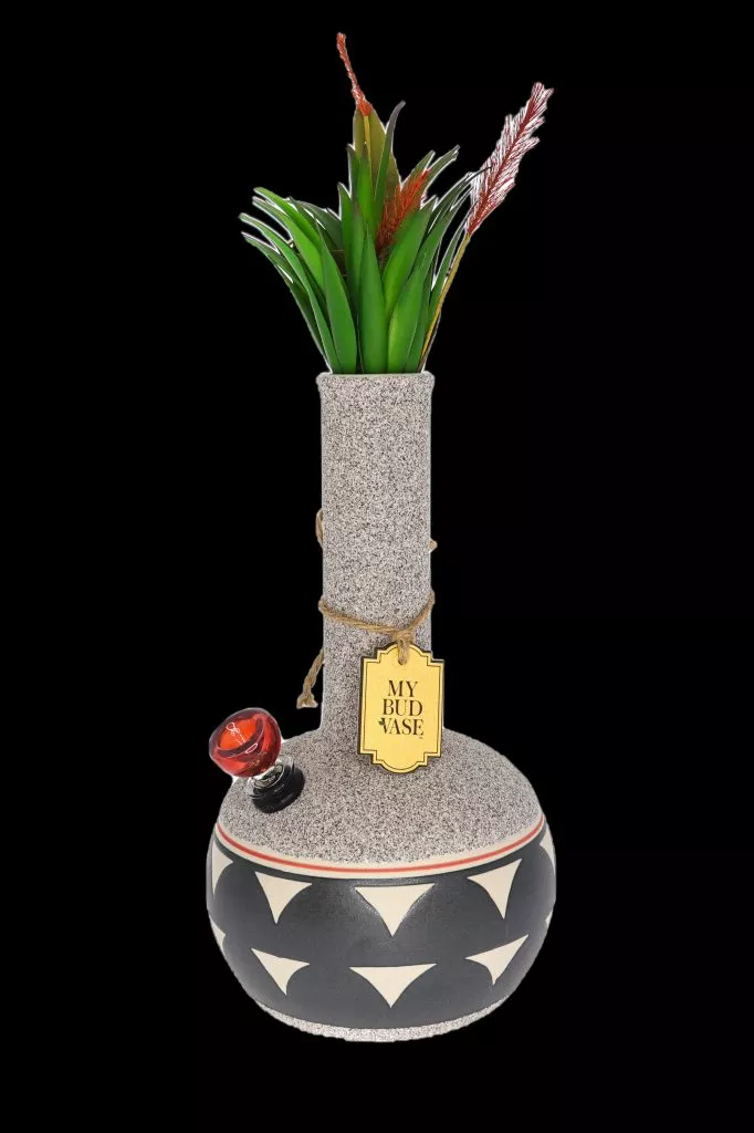 My Bud Vase Bong – Coyōté