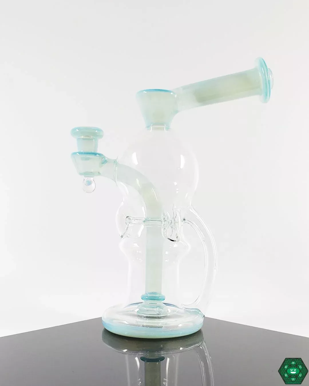 OM Glass Co Blooper – Elegant Zen Over White Satin Finish with Triple Uptake