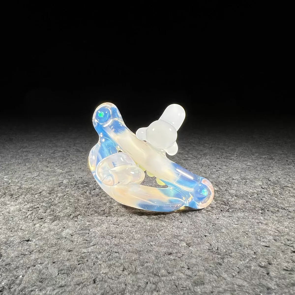 R3G15 Glass - Moonstone Mengu Mask Pendant
