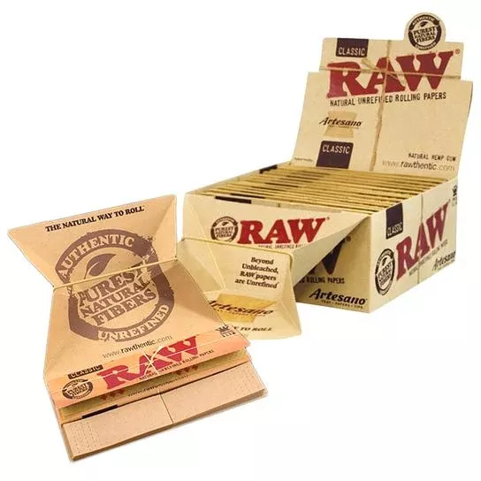 RAW Classic Artesano King Size Slim Rolling Papers – All In One Kit with Tips & Tray (15 Pack Box)