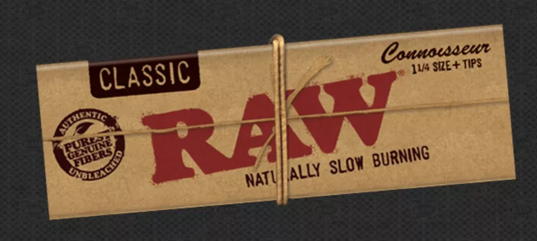 RAW Classic Connoisseur Rolling Papers with Built-In Tips