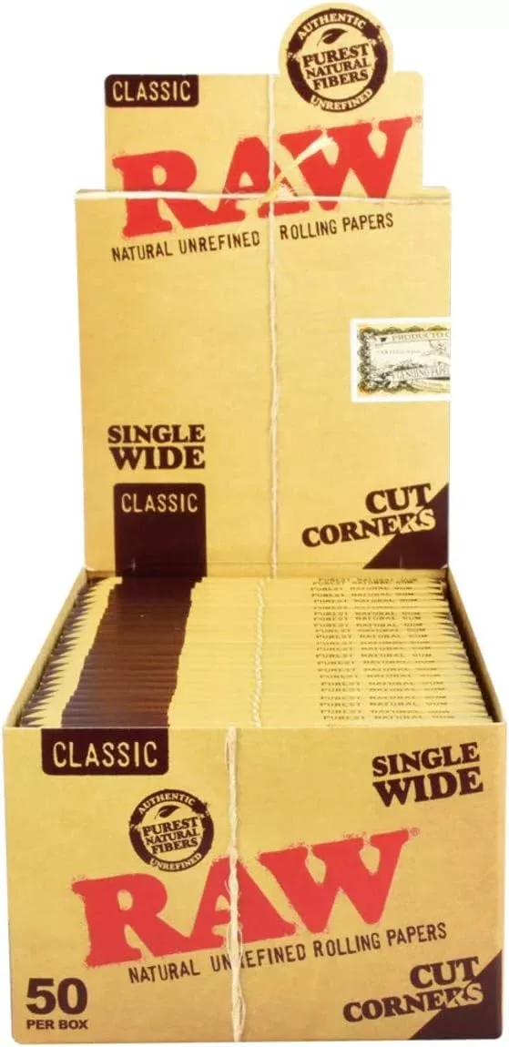 RAW Classic Cut Corners Single Wide – Easy-Tuck Rolling Papers