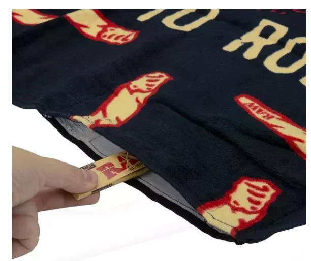 RAW Stash Pocket Beach Towel Black/Red