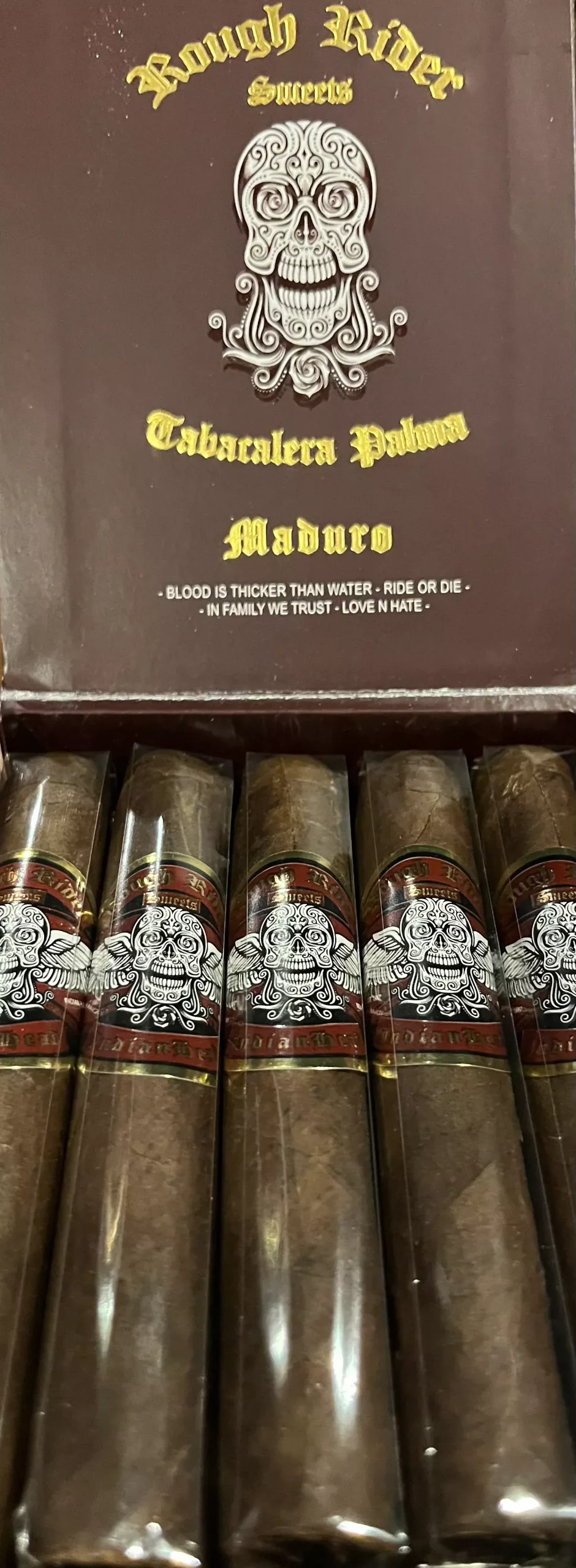 Rough Riders Maduro Sweet Tip Robusto (5 X 50)