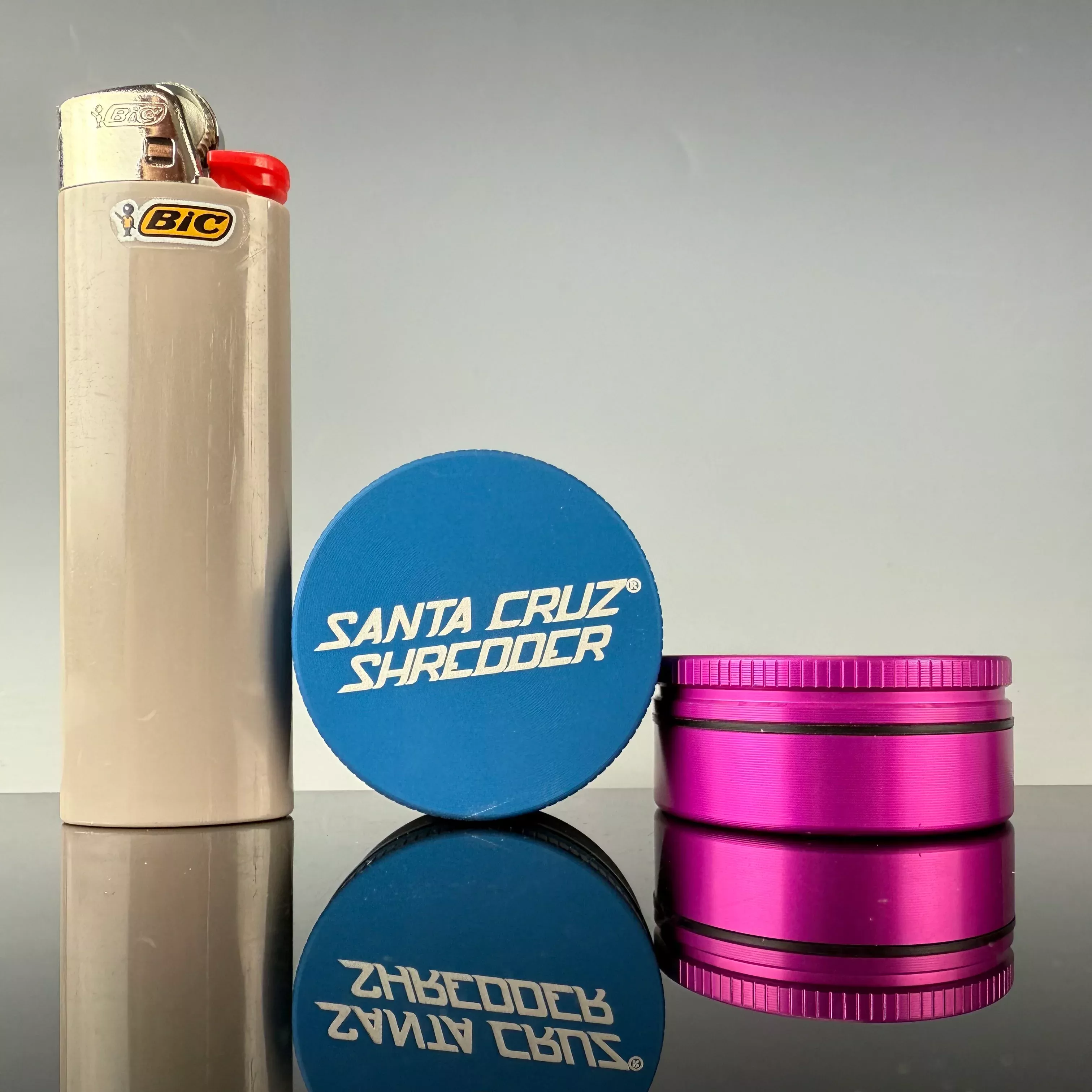Small 2-Piece Shredder by Santa Cruz Shredder