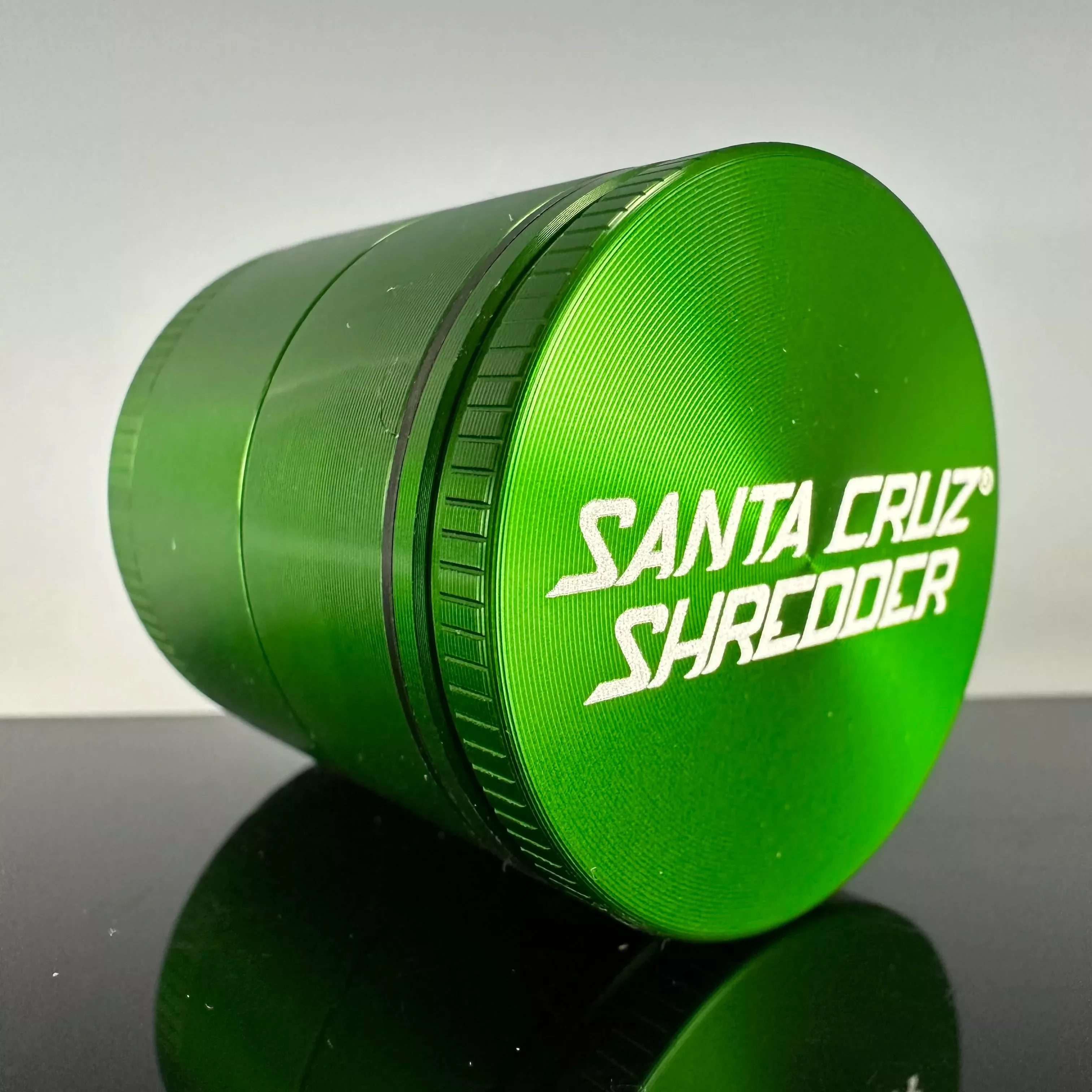 Small 4-Piece Shredder by Santa Cruz Shredder