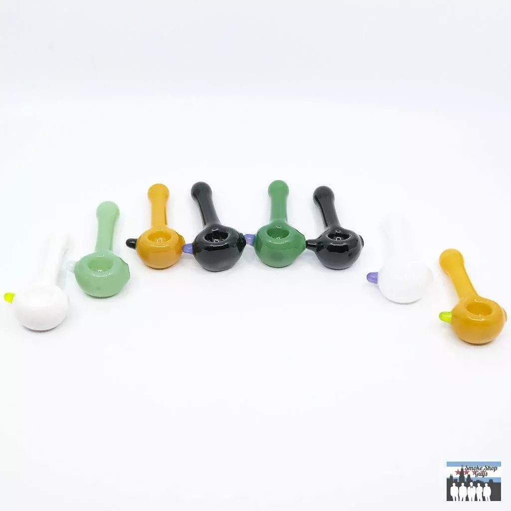 Sugar Mattys Dot Spoon – Vibrant Handcrafted Glass Pipe