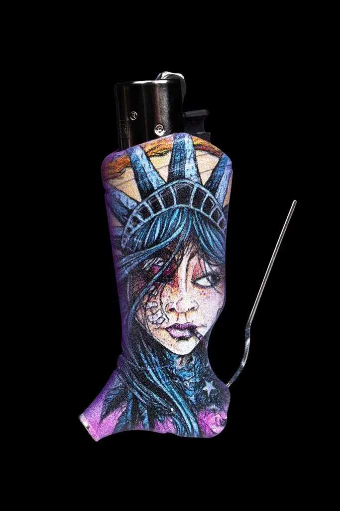Toker Poker Lady Liberty & Friends Clipper Lighter Sleeve