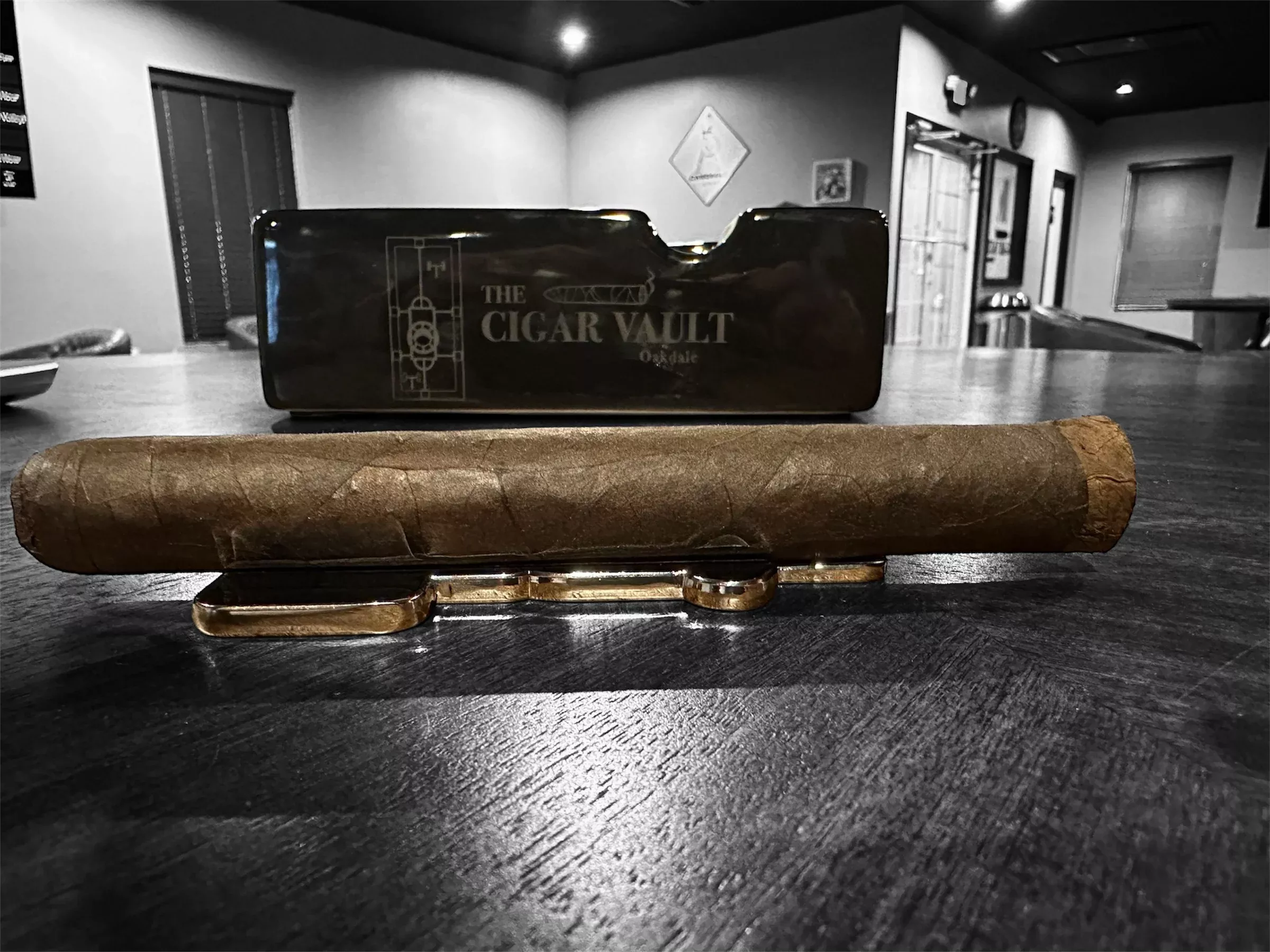 Vault Reserva Shaggy Foot Maduro Toro