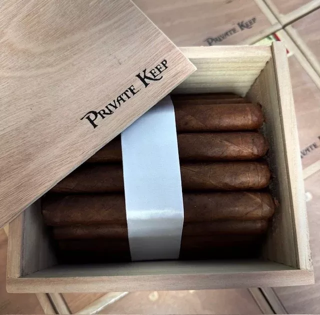 Viaje- Private Keep Ghost