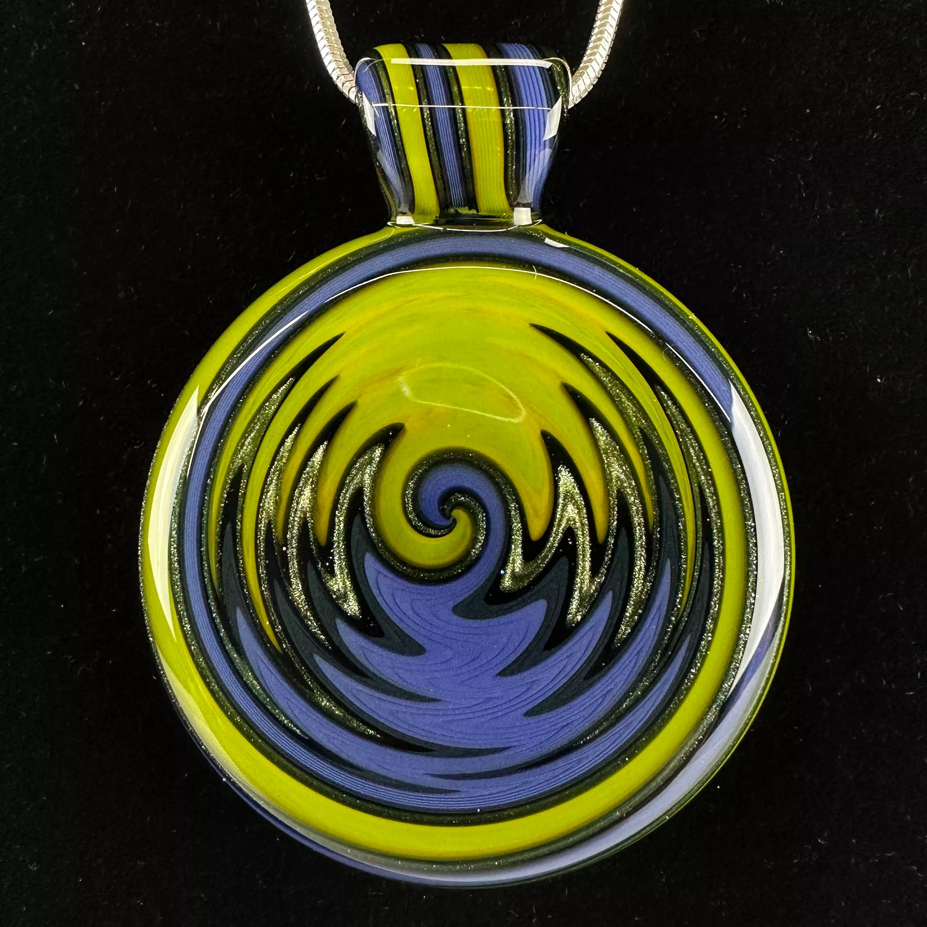 Wig Wag Pendant by Vigil Glass