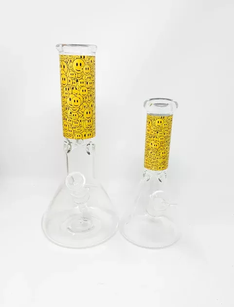 Yellow Smiley Faces Beaker Glass Water Pipe/Bong